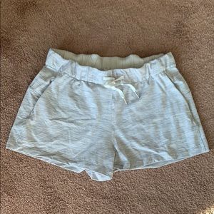 Best Lulu shorts ever space gray sz 10